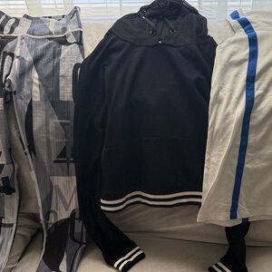 Womens fabletics Demi lovato Black Lightweight Hooded Shirt Jacket